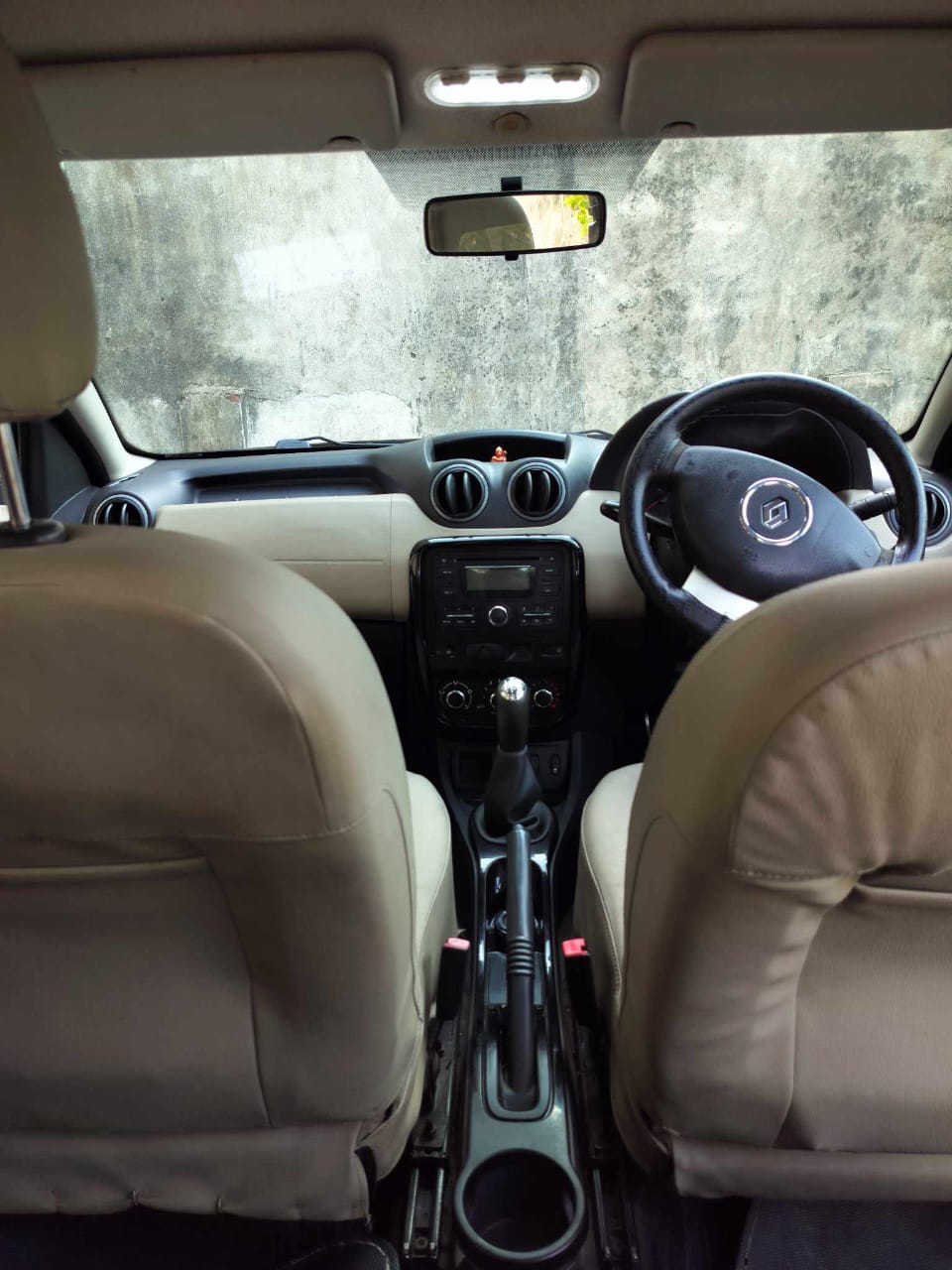 View Renault Duster - Image 4 | Reseller Bazzar Renault Duster - Image 4 in Ahmedabad